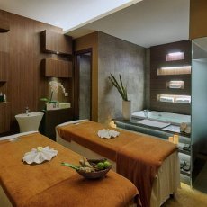 Male therapist outcall anywhere in London