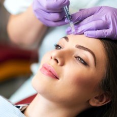 Dr Adel  LOUAFI Injection de botox ou toxine botulique