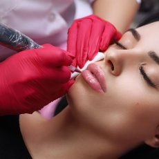 Semi Permanent Lip Make Up