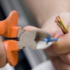 Call an electrician in London