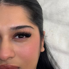 Russian Volume Eyelash Extensions