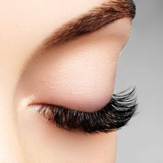 Natural Eyelash Extensions in Barking and East Ham